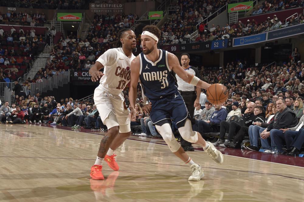 詹姆斯和东 詹姆斯和东