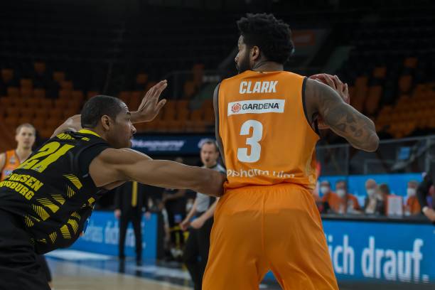 与战术储备 与战术储备